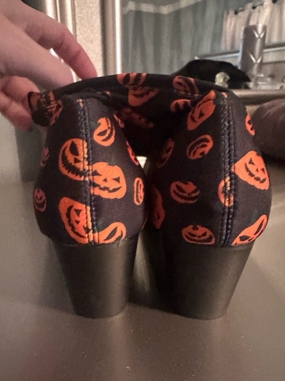 YRU Halloween Jack o Lantern Boots-NEW - Picture 8 of 9